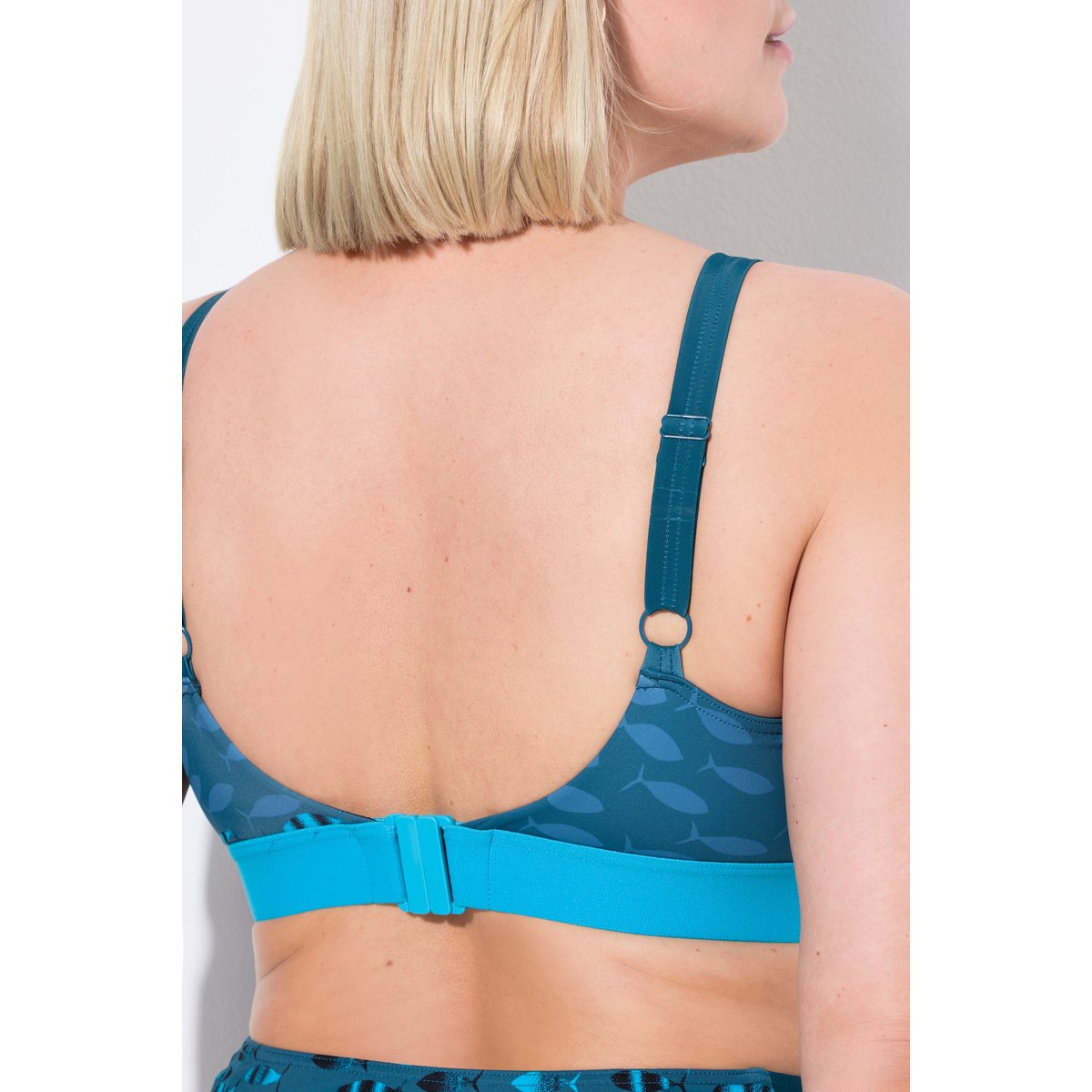 Bikini pétrol, ULLA POPKEN