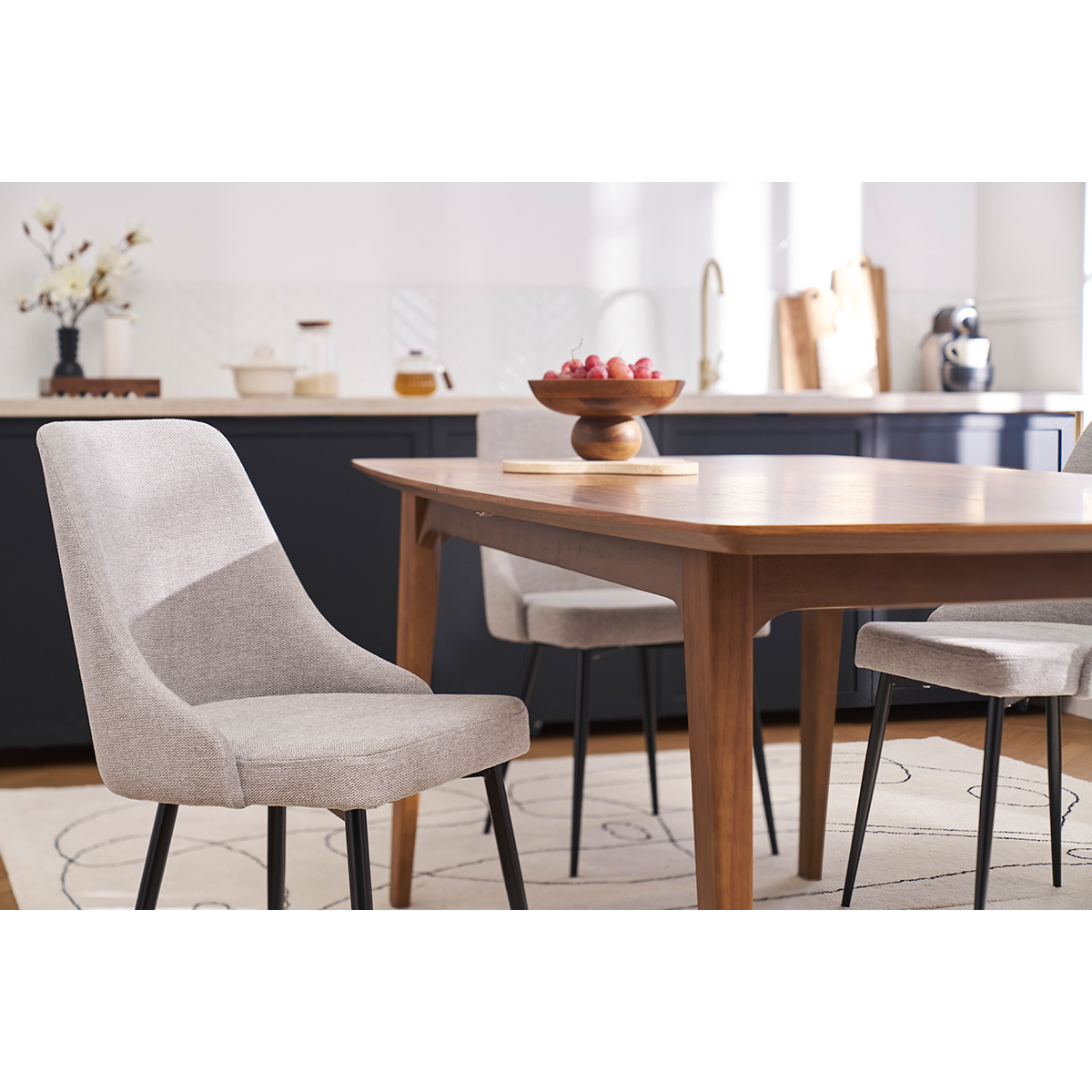 Chaises design en tissu effet velours texturé terre brûlée et métal noir (lot de 2) CULT gris, MILIBOO