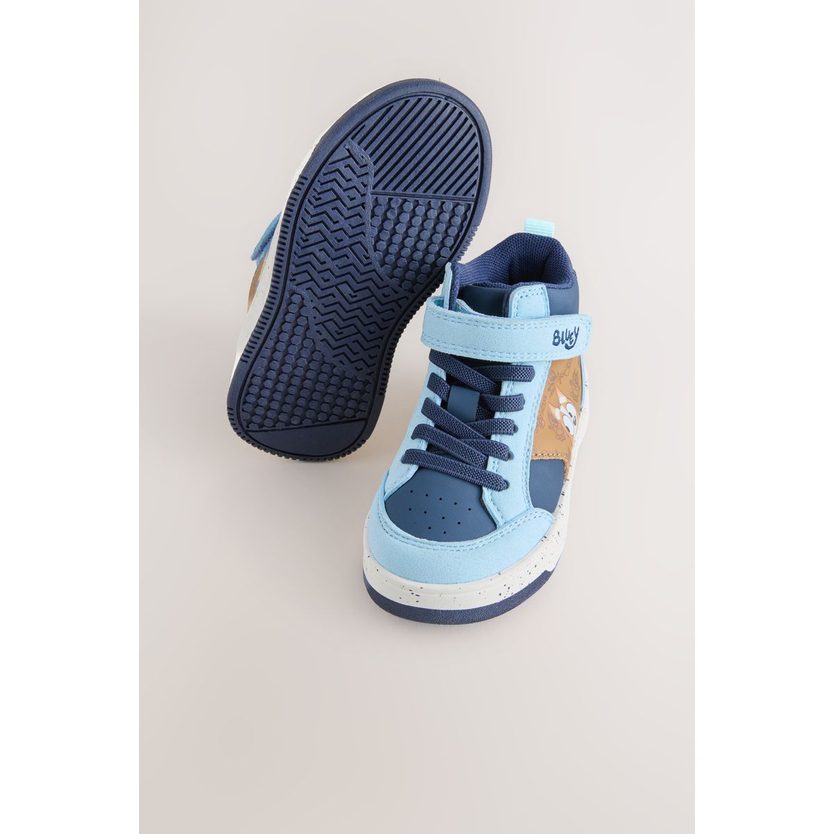Baskets montantes à lacets élastiques bluey bleu marine/beige, NEXT