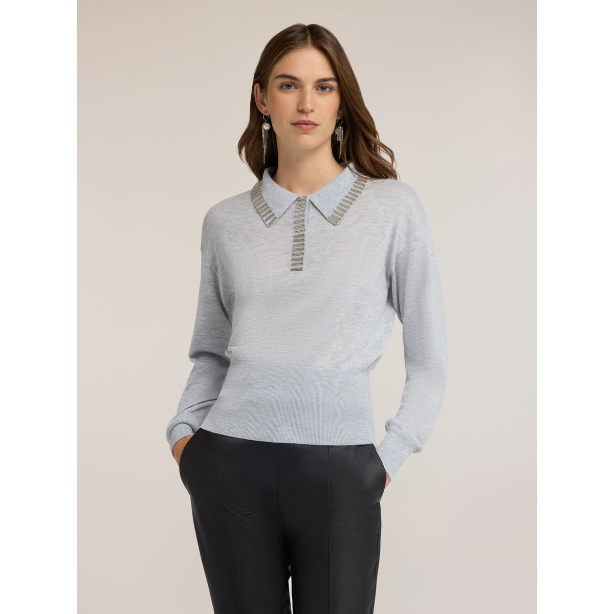 Polo en tricot avec côtes gris, MOTIVI