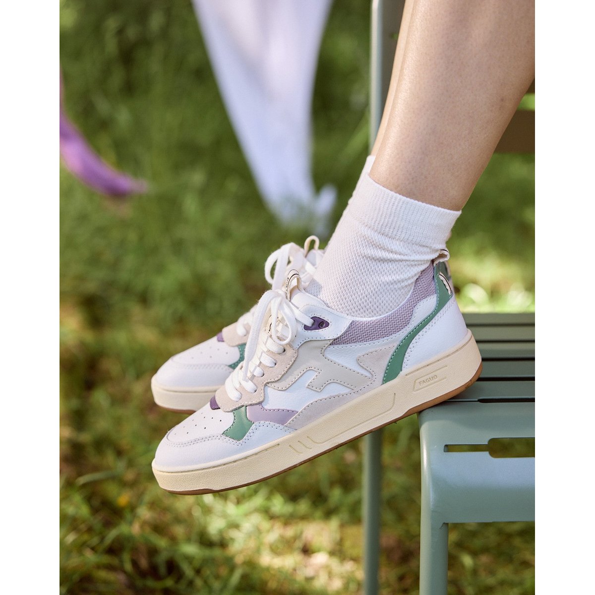 Baskets basses cuir suede DAHLIA blanc et brun rosé, FAGUO