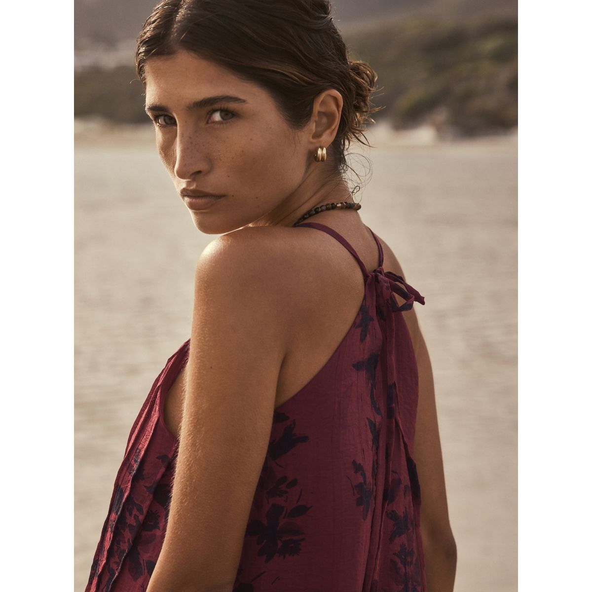 Robe longue oversize à bretelles et plis motifs bruns et noirs, NEXT