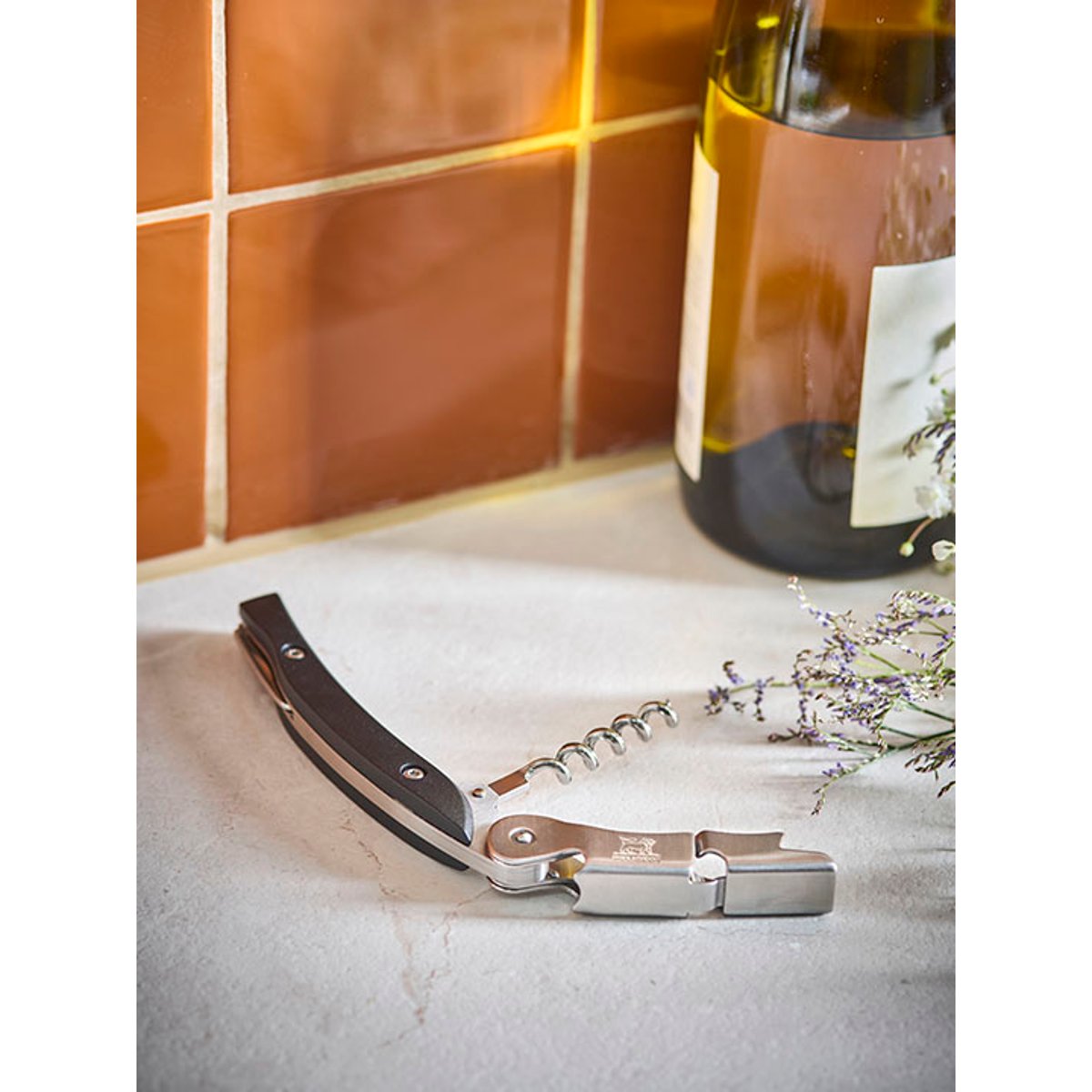 Tire-bouchon sommelier à double levier MALBEC couleur unique, PEUGEOT