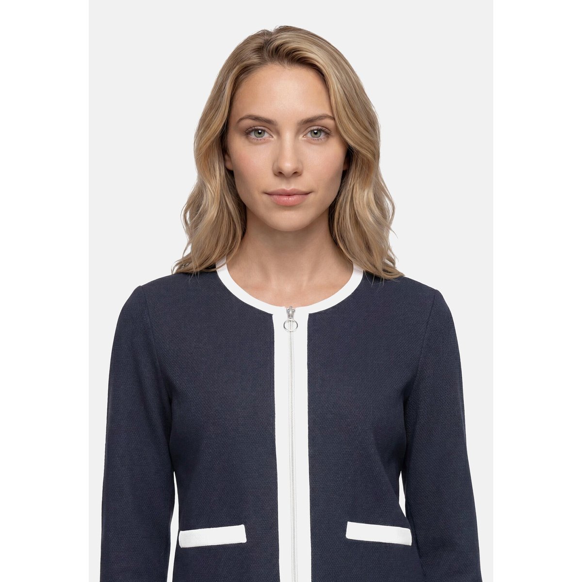 Cardigan façon t-shirt avec structure patch dark blue/cream, BETTY BARCLAY