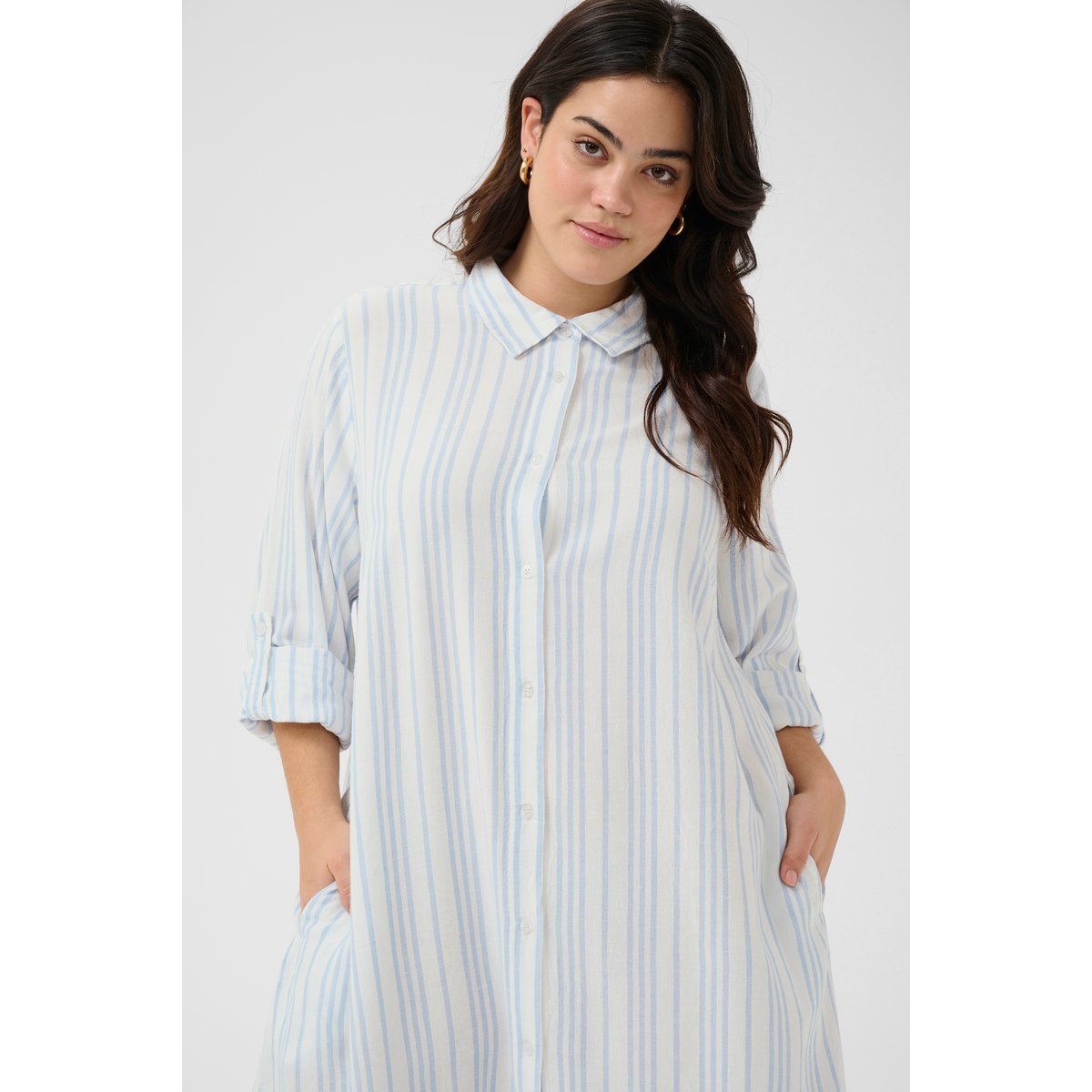 Dress blanc chalk/bleu soft chambray rayé, KAFFE CURVE