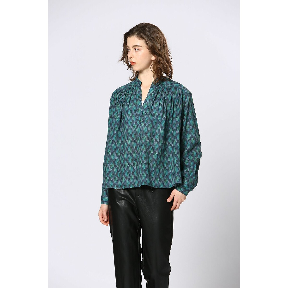 Printed V-Neck Blouse blue print, SEE U SOON