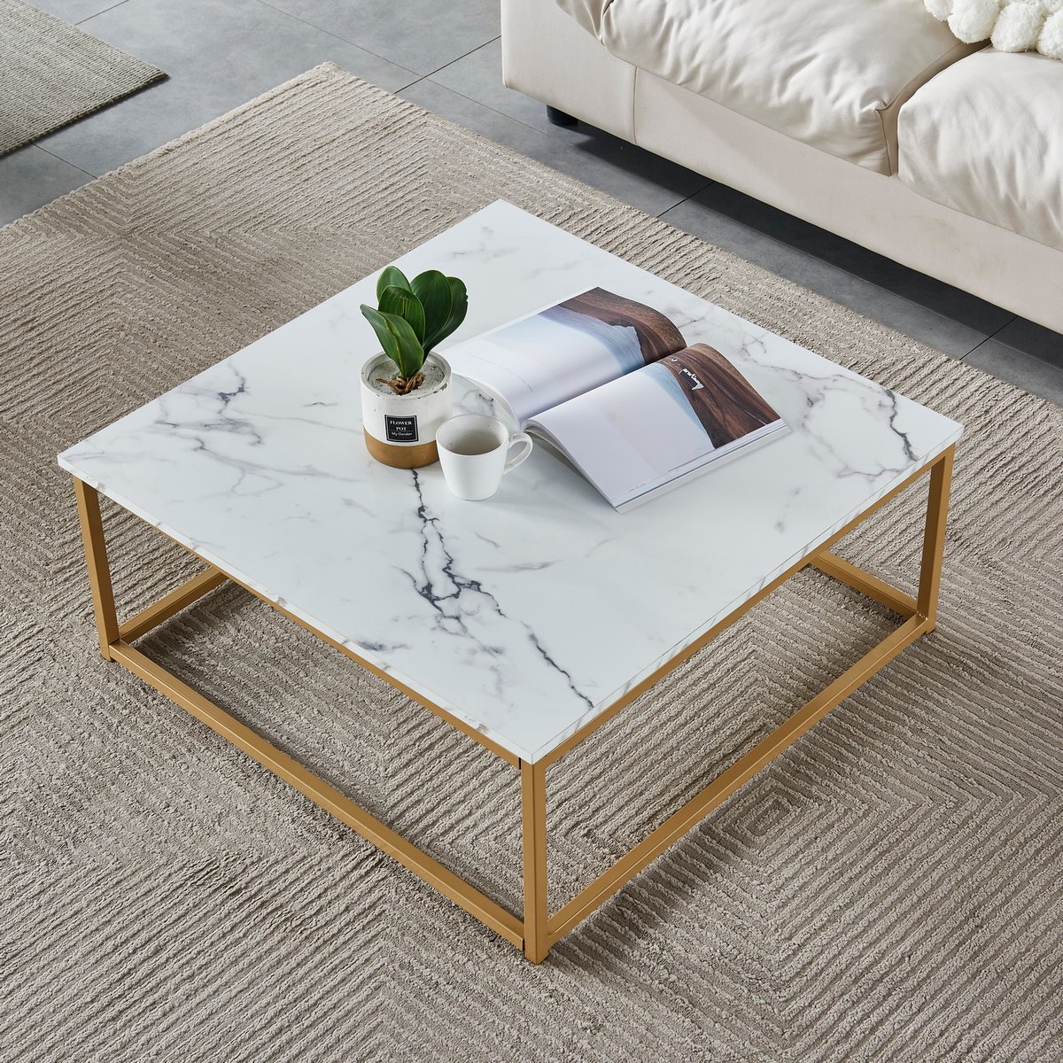 Table basse carrée style industriel, FACTO or et imitation marbe, MEUBLES COSY