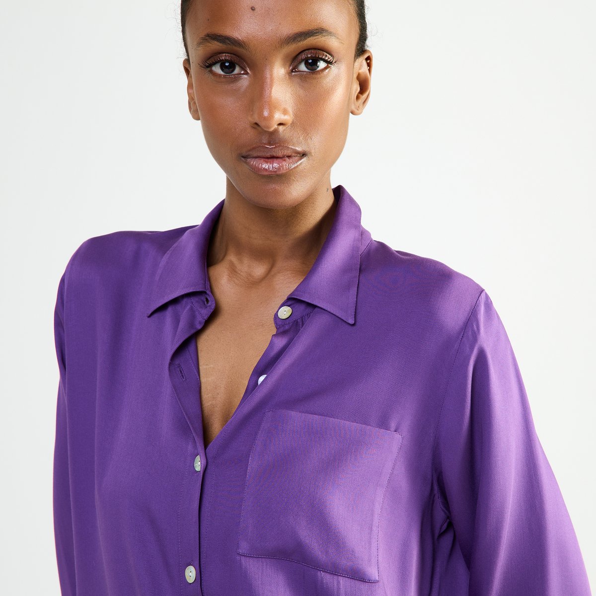 Pyjama col classique en satin SILLAGE violet, LAURENCE TAVERNIER