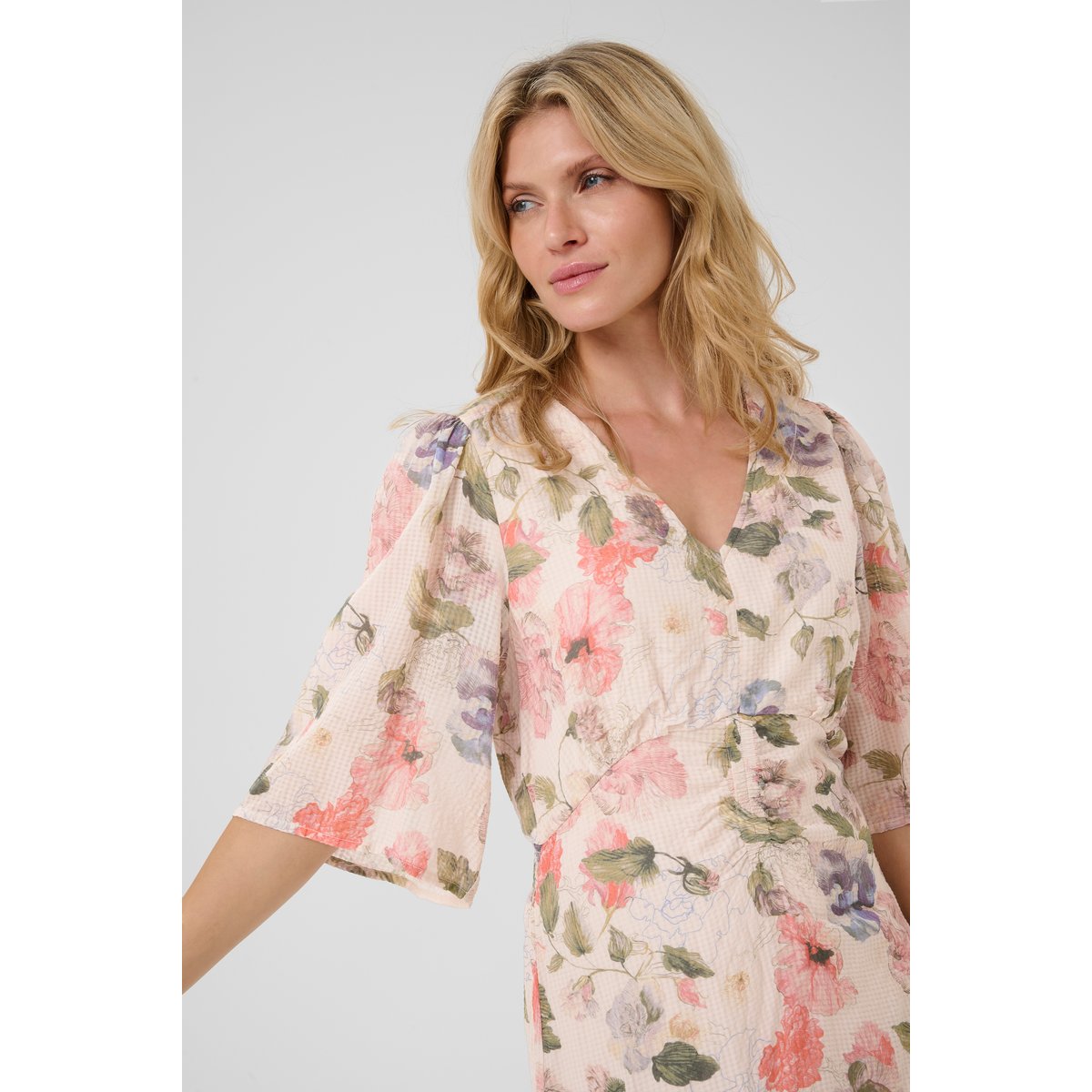 Robe rose floral sepia rose flower, CREAM