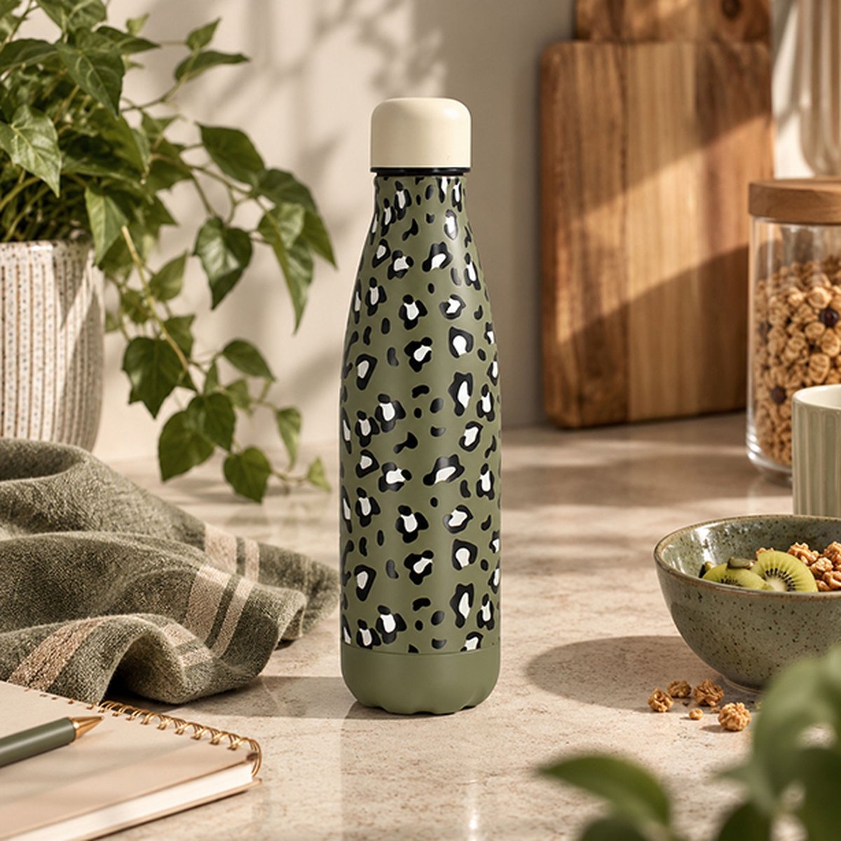 Bouteille 500ml en acier inoxydable, LEOPARD vert, NOVASTYL