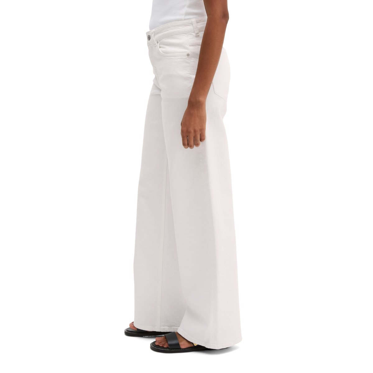 Jeans modèle Astrid large en coton organique blanc, MARC O'POLO