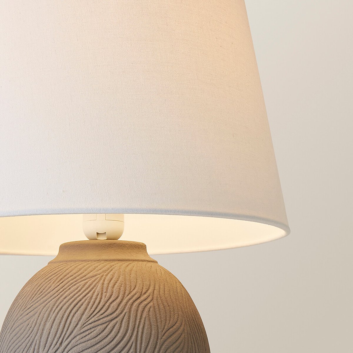 Claudette Etched Hand Finished Ceramic Table Lamp with Linen Tapered Shade grey, SO'HOME