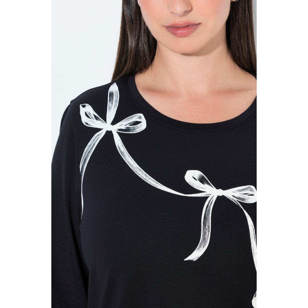 T-shirt avec nœuds noir, ULLA POPKEN