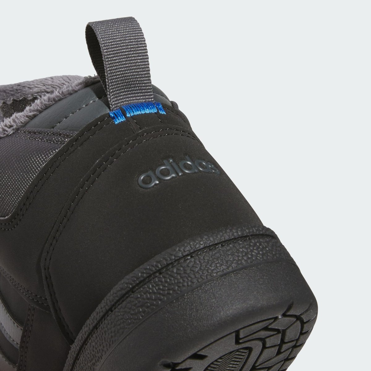 Chaussure Mi-Montante Rapid Court Winterized Chaussure Mi-Montante Rapid Court Winterized core black / grey six / bright royal, ADIDAS SPORTSWEAR