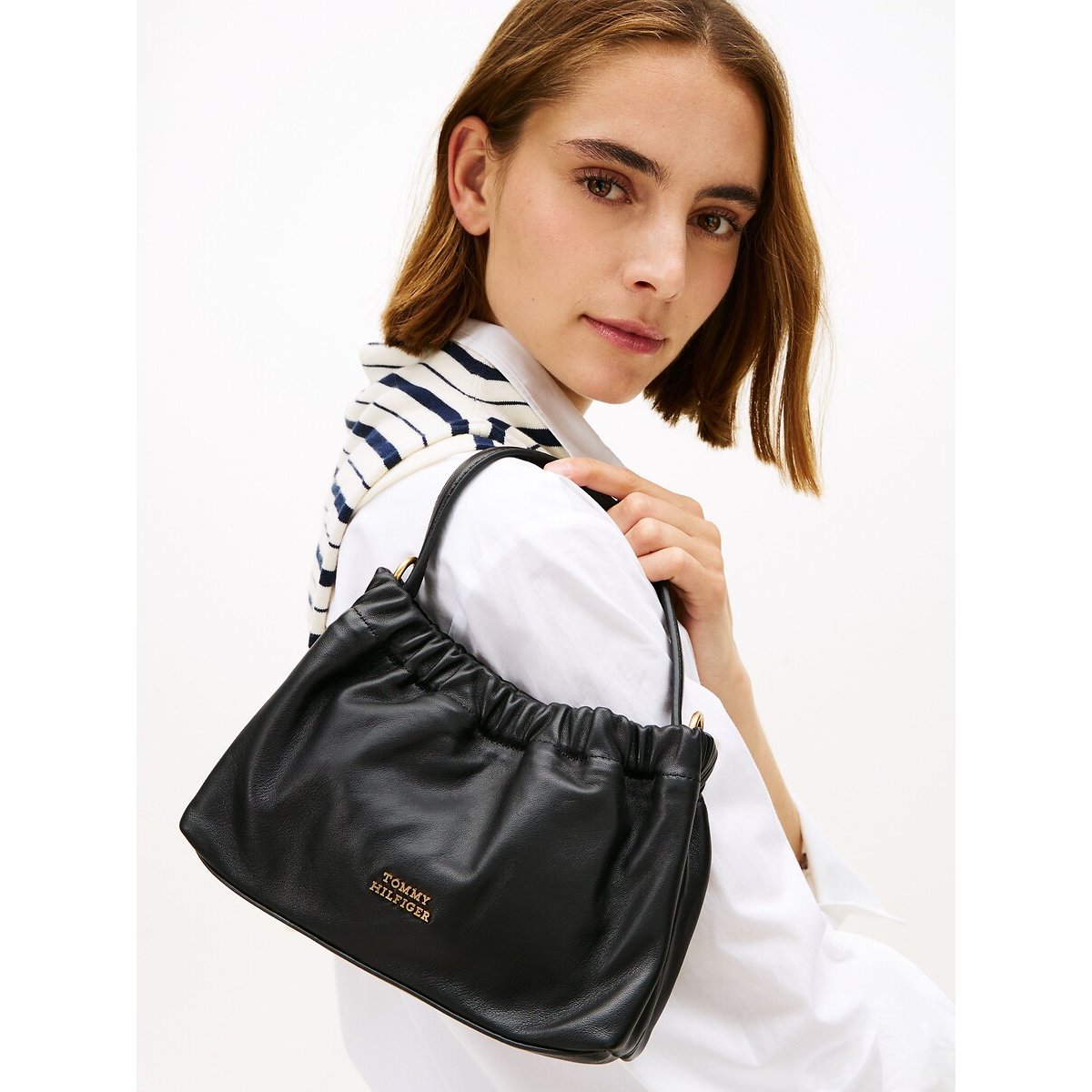 Sac à main en cuir, MINI CROSSOVER noir, TOMMY HILFIGER