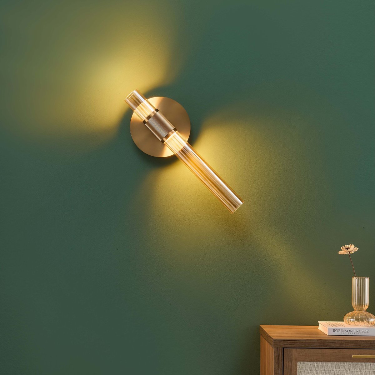 Applique LED en verre strié chic - CYLLIA ambré et laiton, KOSILUM