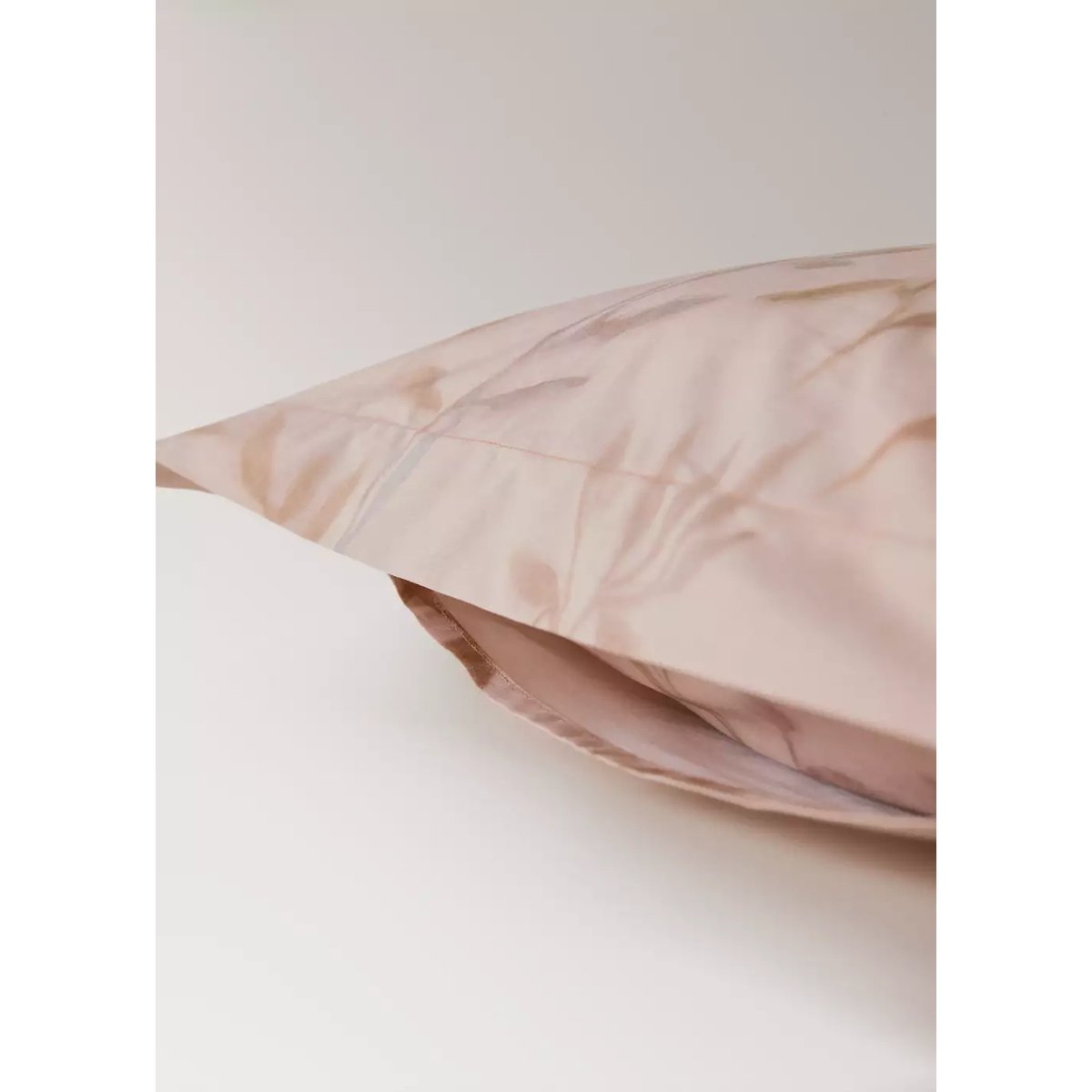 Deux taies d’oreiller percale de coton imprimé feuilles 60x60 cm pêche, MANGO HOME