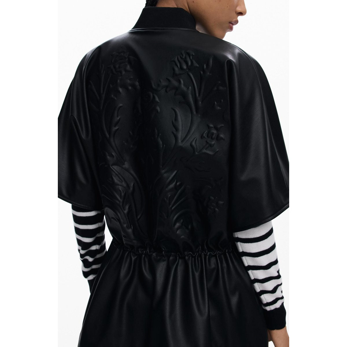Poncho effet cuir à reliefs noir, DESIGUAL