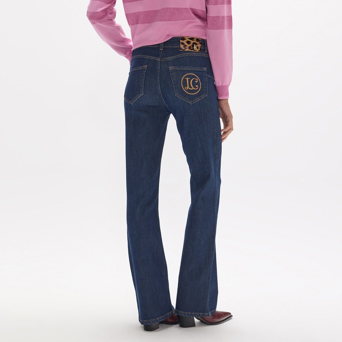 Jean bootcut à logo brodé en arrière denim bleu foncé, LOLA CASADEMUNT