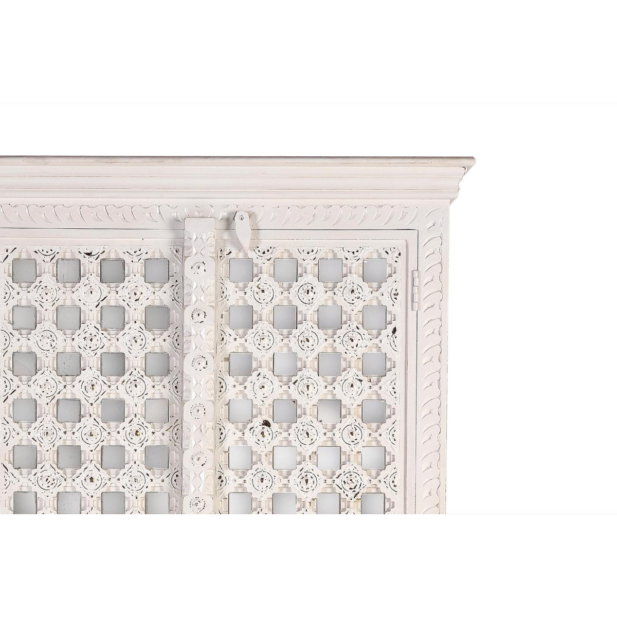 Armoire blanc, DECORATION D’AUTREFOIS