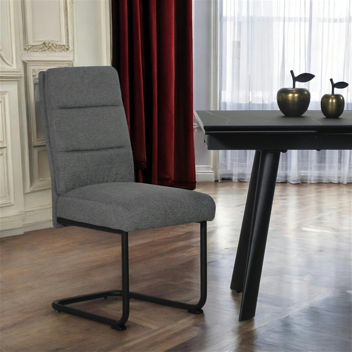 Chaise à dossier haut en tissu gris (lot de 2) LOMBARDIE gris, PIER IMPORT