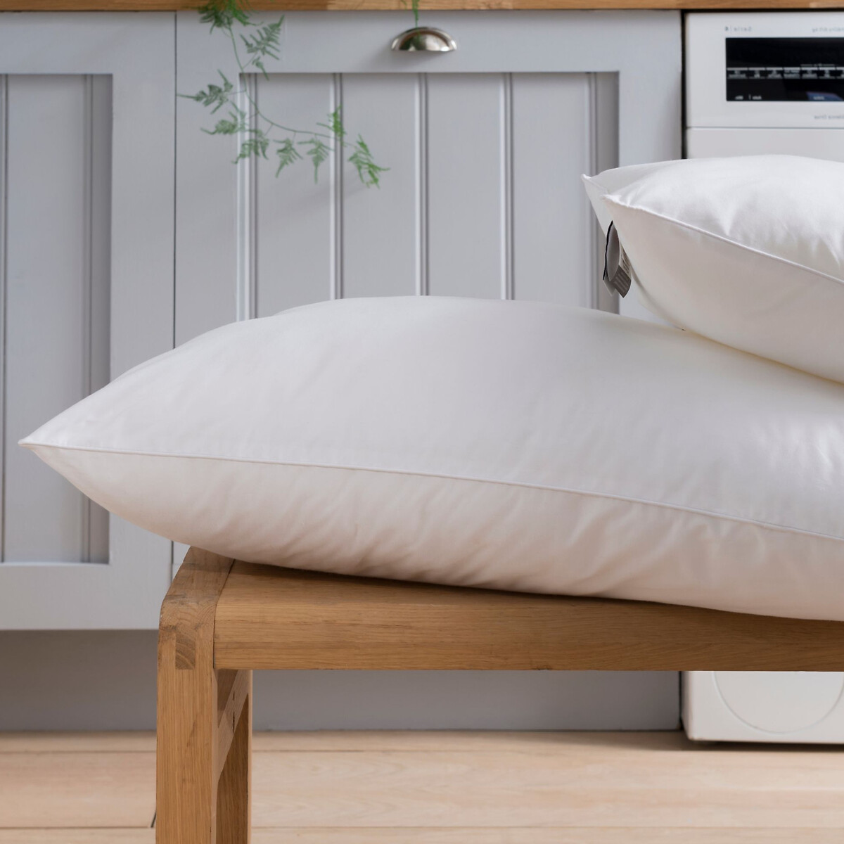 Spundown, Hypoallergenic Firm Support Pillow white, THE FINE BEDDING COMPANY