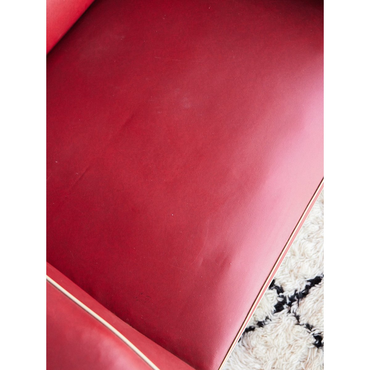 Maxi fauteuil vintage rouge et crème Jakob N°1434 - Bon état rouge, DEBONGOUT