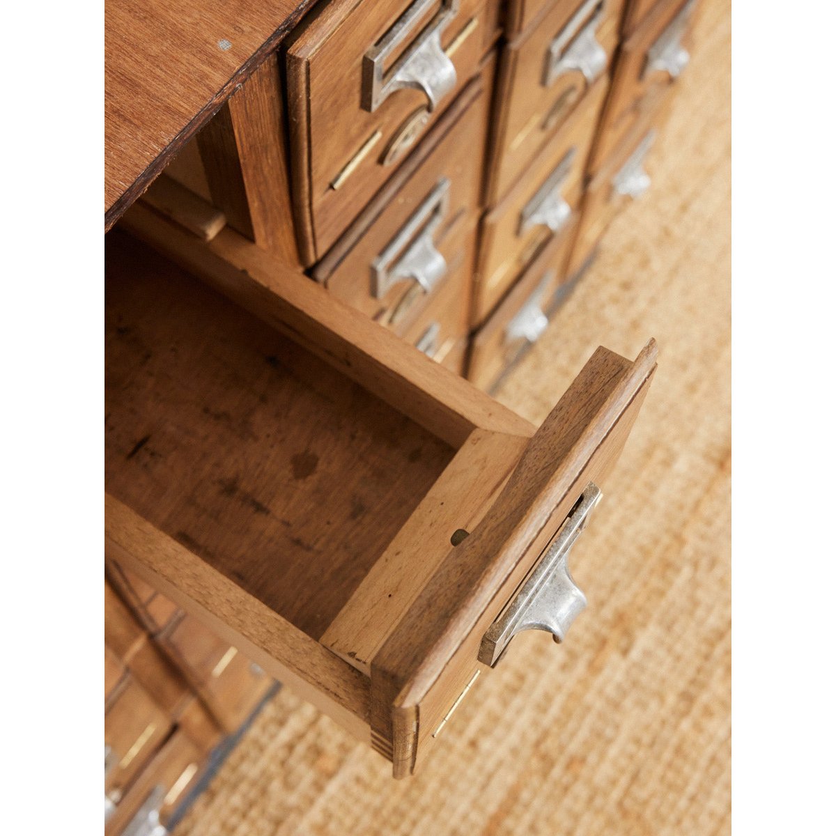 Meuble de classement en bois Fernand N°487 - Bon état bois foncé, DEBONGOUT