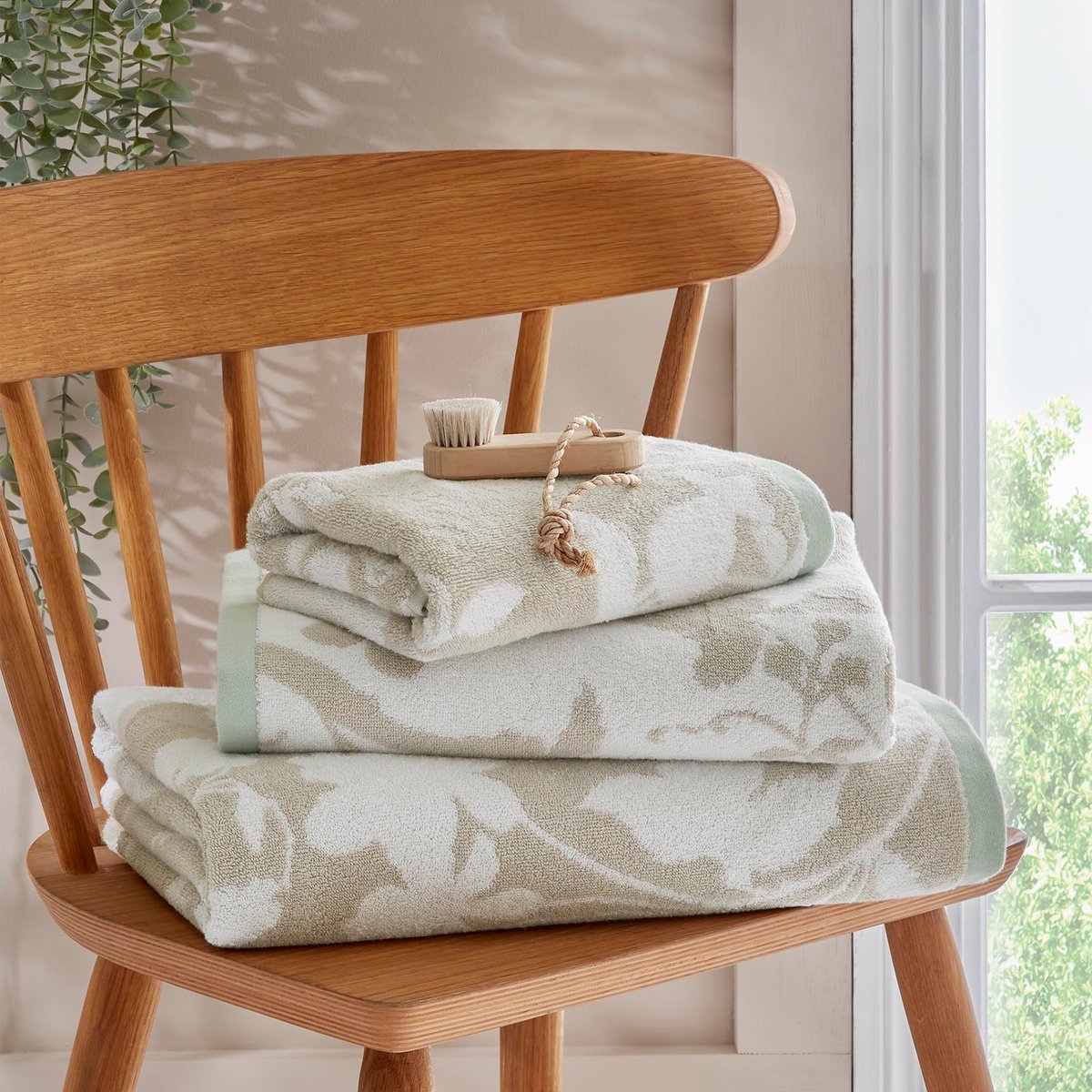 Serviette de toilette Fleurs Jardin Oriental gris colombe, crème, LAURA ASHLEY