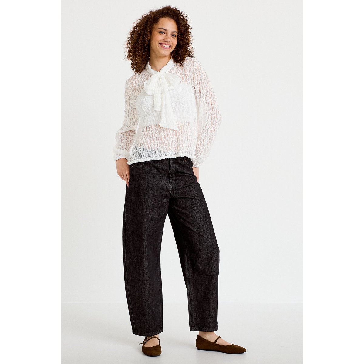Blouse droite col montant dentelle ecru, CACHE CACHE