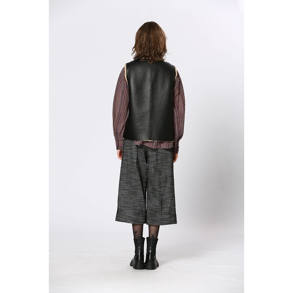 Sleeveless Jacket in Sherpa-Lined Faux Leather black, SEE U SOON