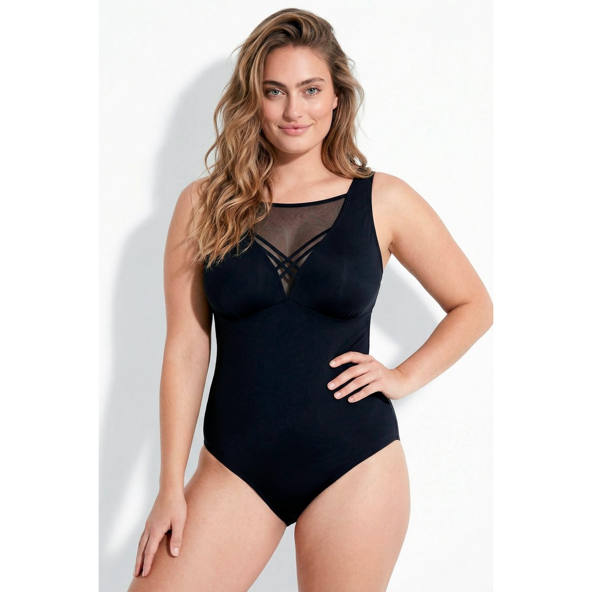 Maillot de bain avec bonnets souples noir, ULLA POPKEN
