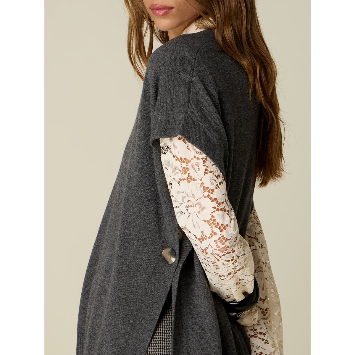 Pull poncho gris, OLTRE