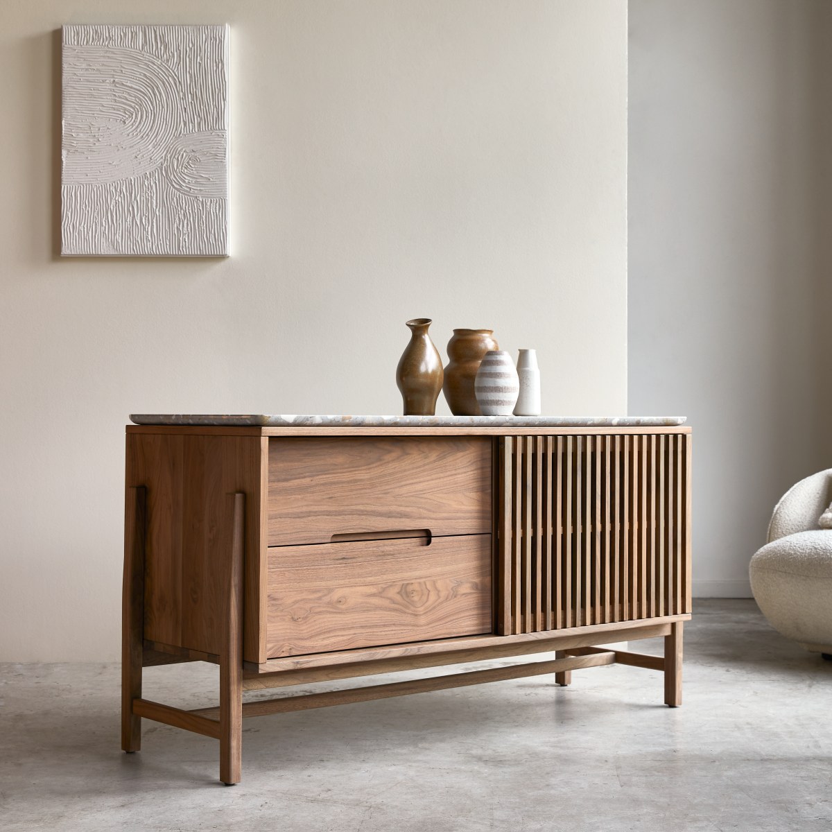 Buffet bas en Noyer massif, ISAURE marron, TIKAMOON