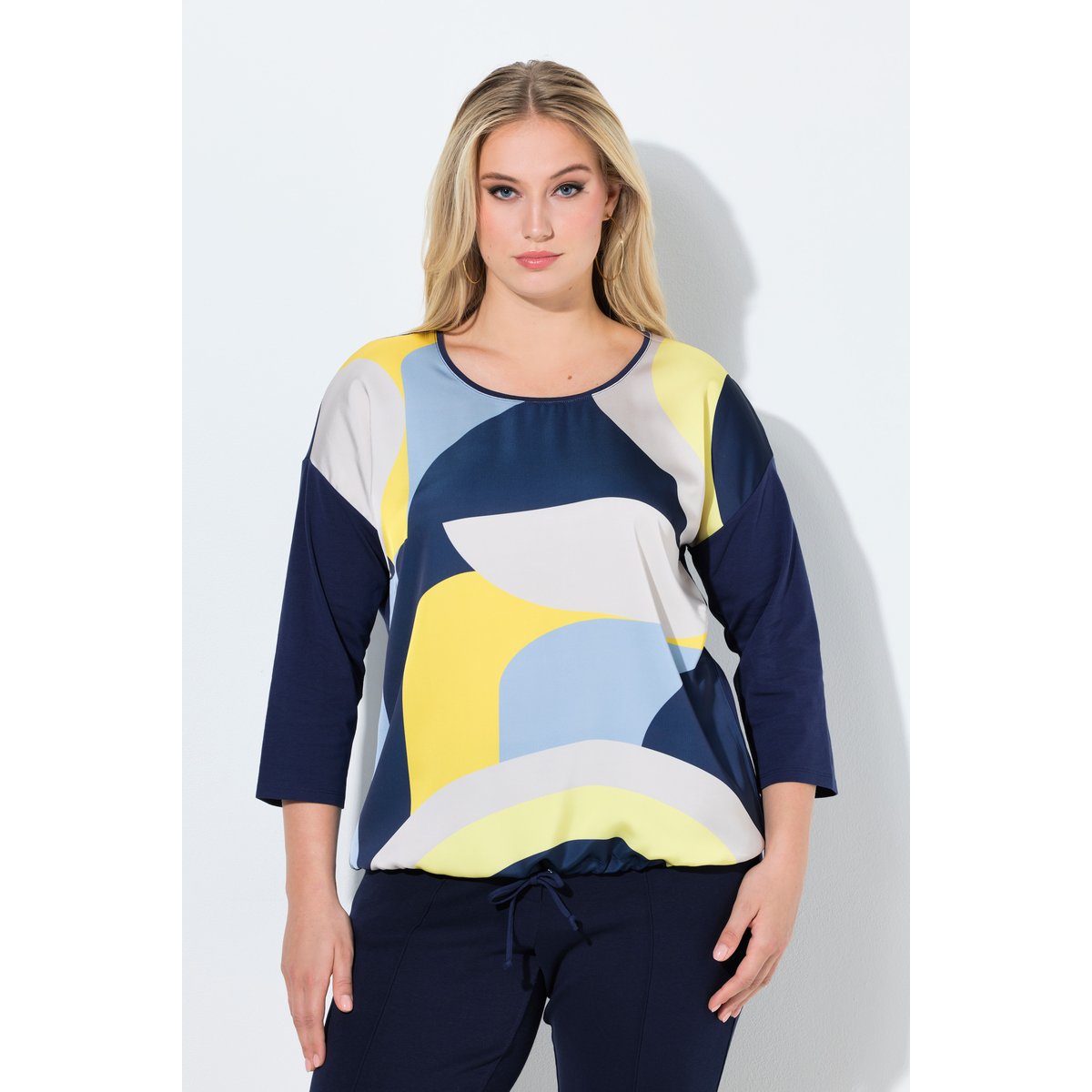 Blouse oversize avec cordon à la base univers, ULLA POPKEN