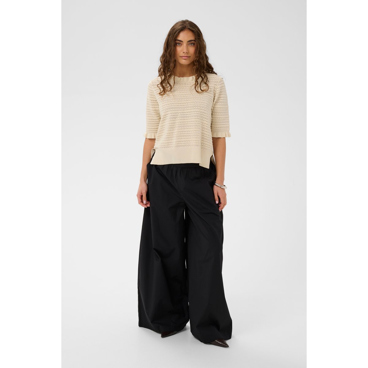 Pantalon casual noir, CULTURE