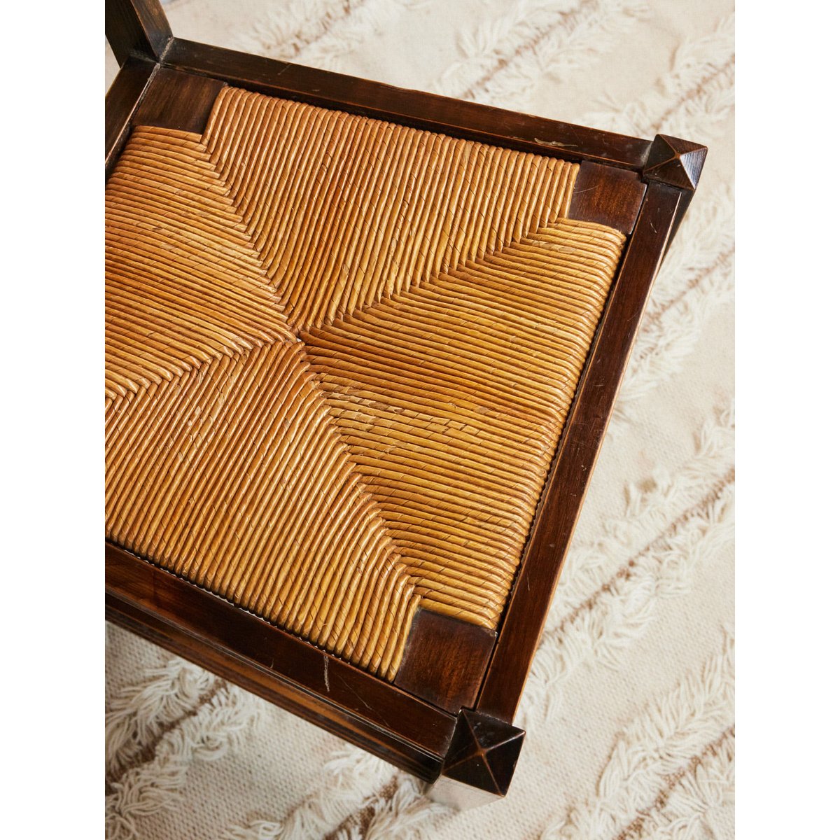 Paire de chaises bretonnes Claude N°1343 - Bon état bois foncé, DEBONGOUT