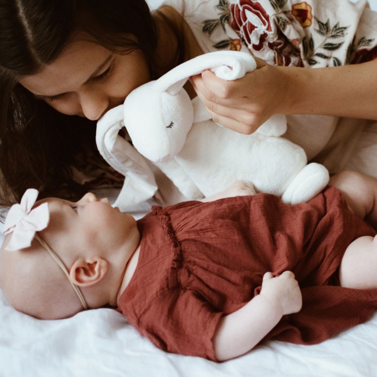 Peluche veilleuse lapin nature bio ecru, MOONIE