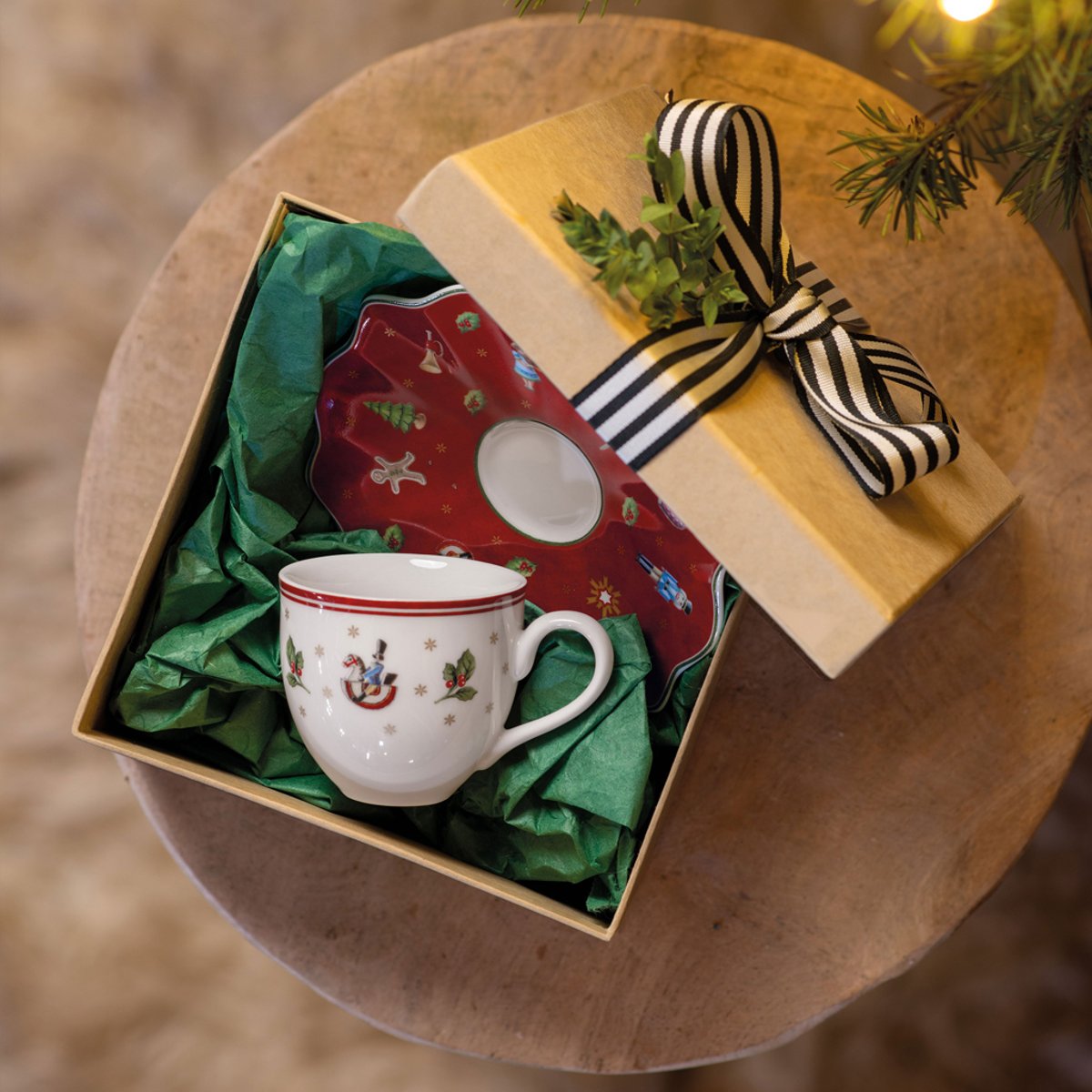 Soucoupe Tasse Moka TOY'S DELIGHT rouge, VILLEROY & BOCH