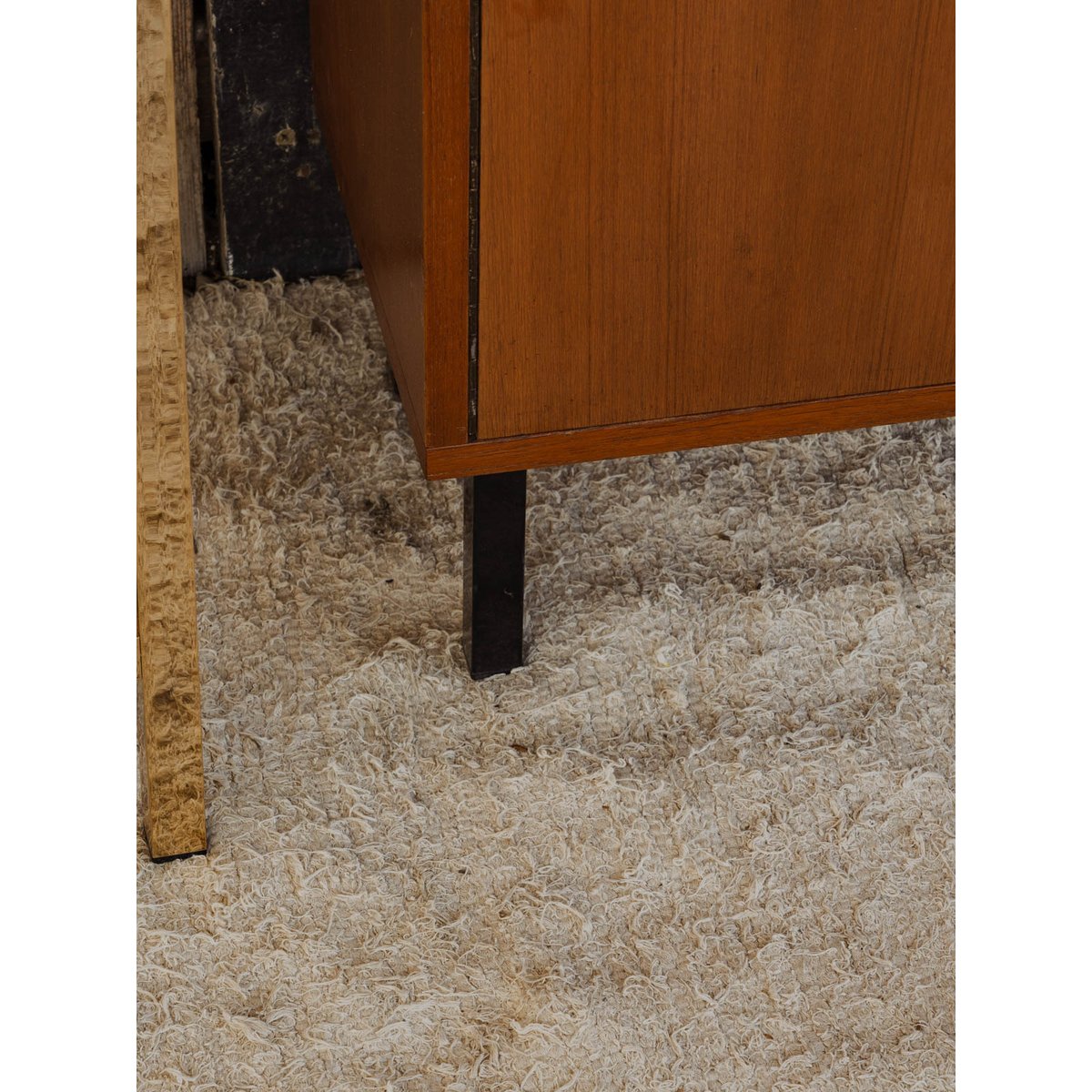 Armoire en bois et métal Magda N°717 - Bon état bois foncé, DEBONGOUT