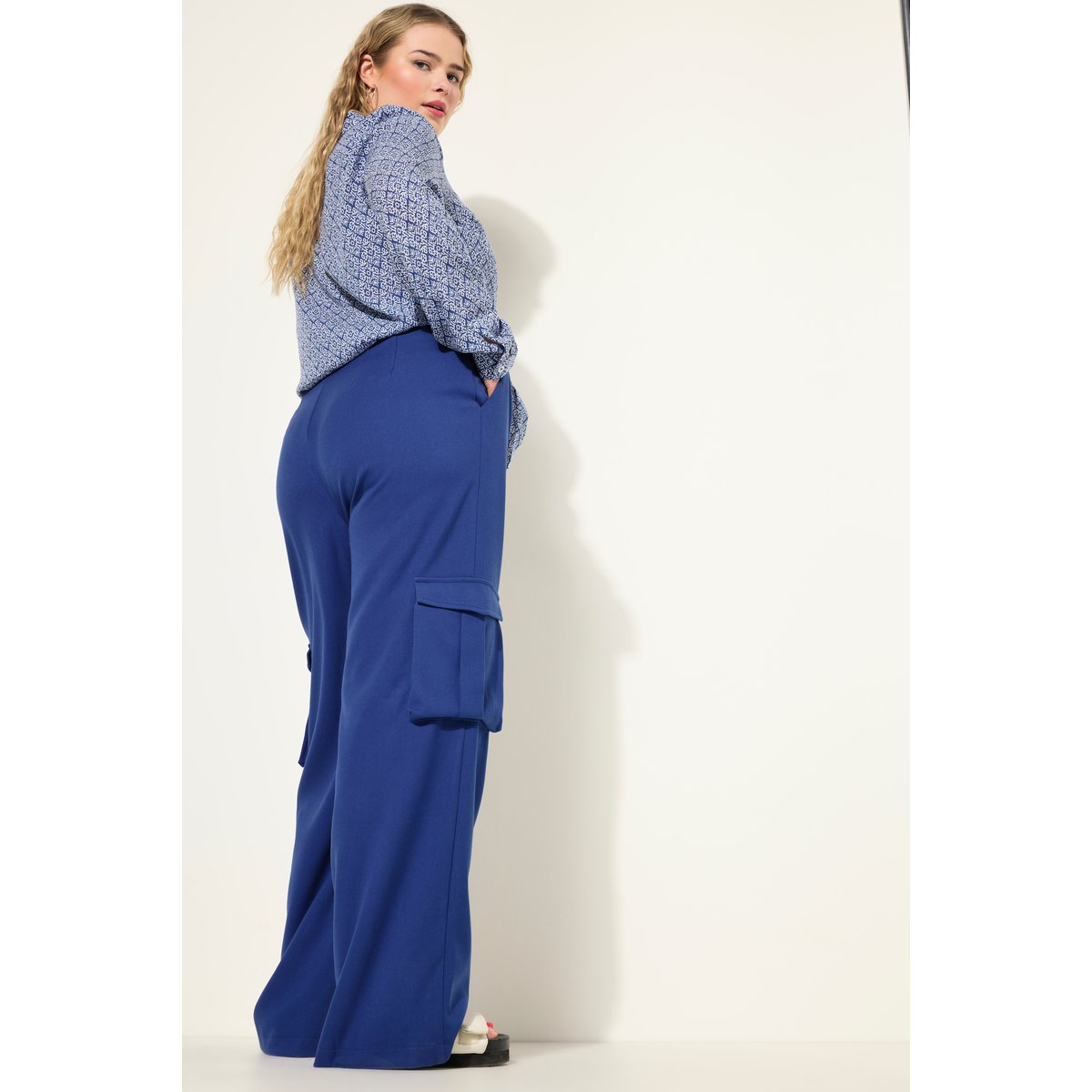 Pantalon cargo taille haute et jambe large indigo, STUDIO UNTOLD