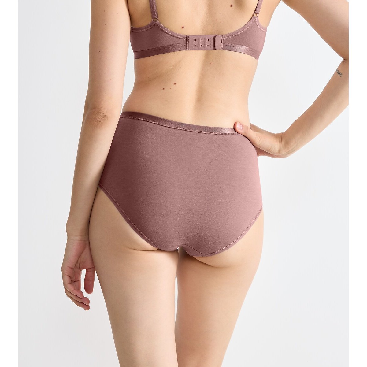 Confezione da 2+1 in omaggio - Culotte alte GO DAILY COTTON cacao, SLOGGI