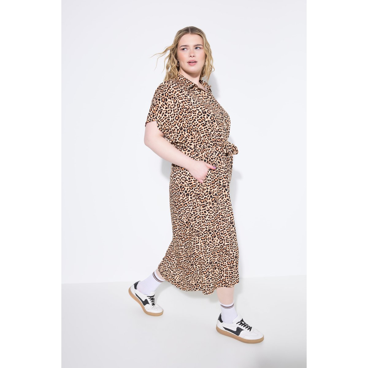 Robe-chemisier longueur midi beige clair, STUDIO UNTOLD