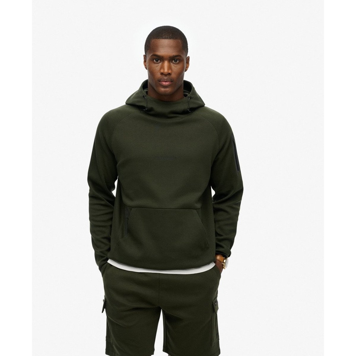 Sweat à capuche ample Tech Logo vert olive surplus goods, SUPERDRY