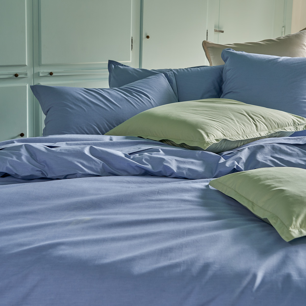Drap housse en percale de coton bleu, ALCOVE céleste, DESFORGES