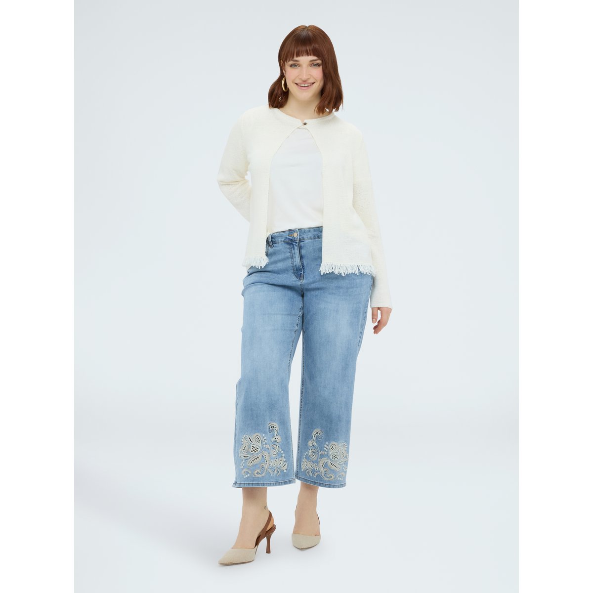 Jean court avec broderie florale light - blue, FIORELLA RUBINO