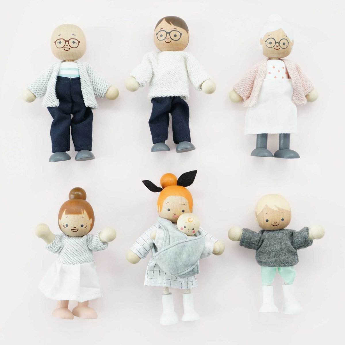 Famille de poupées multicolore, LE TOY VAN
