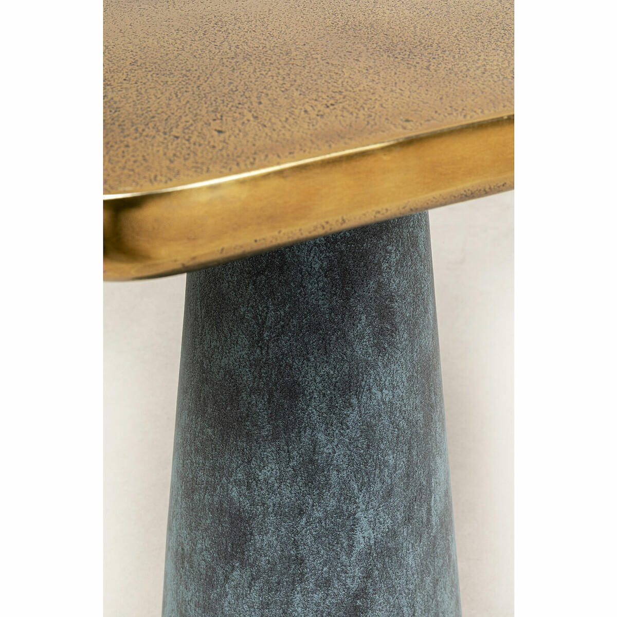 Table d appoint Cora 35x35cm doré, KARE DESIGN