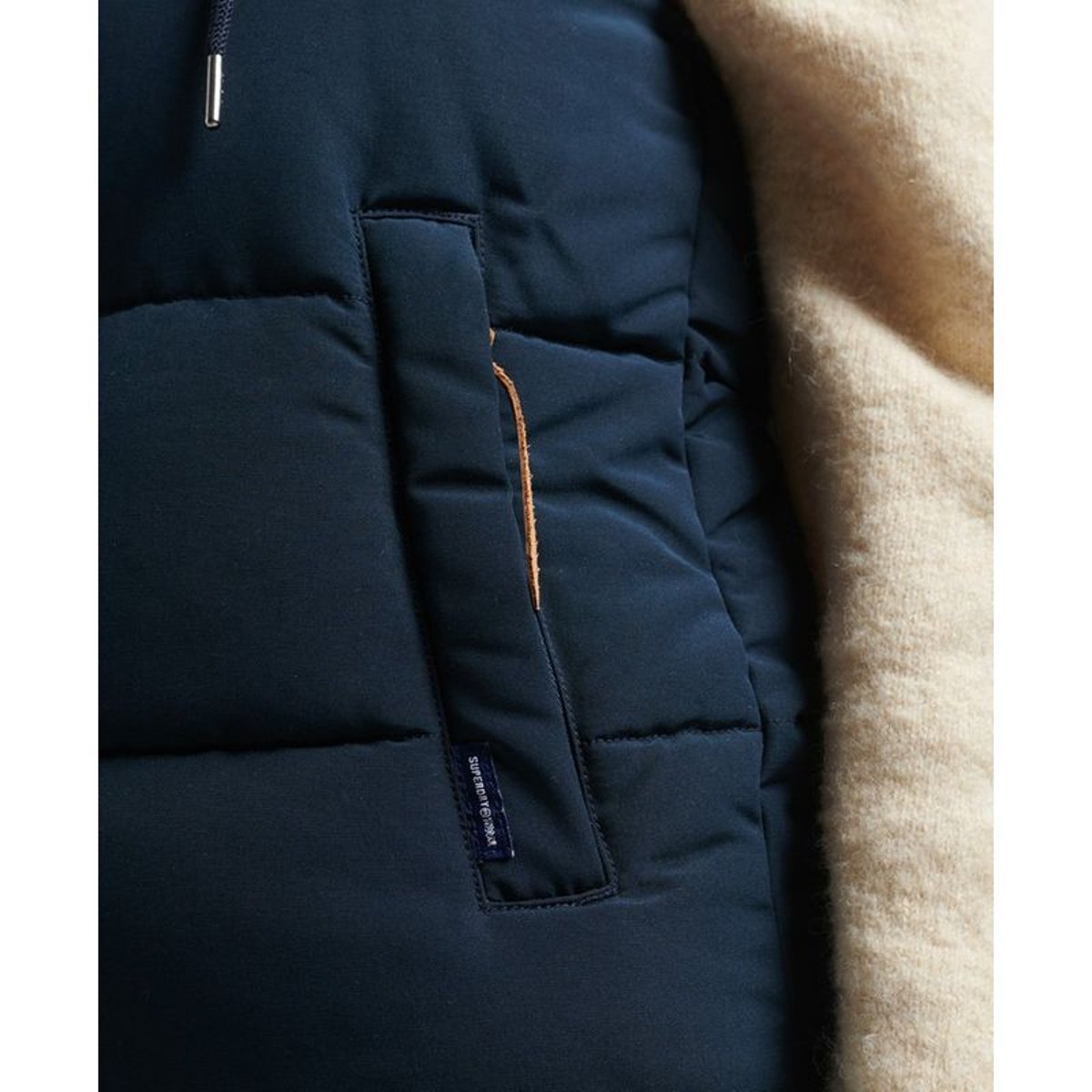 Veste sans manches en imitation fourrure Everest bleu marine éclipse, SUPERDRY