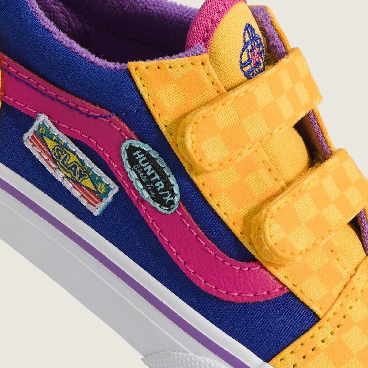 Baskets basses à scratch TD Old Skool V x Kpop Demon Hunters jaune/bleu/rose, VANS
